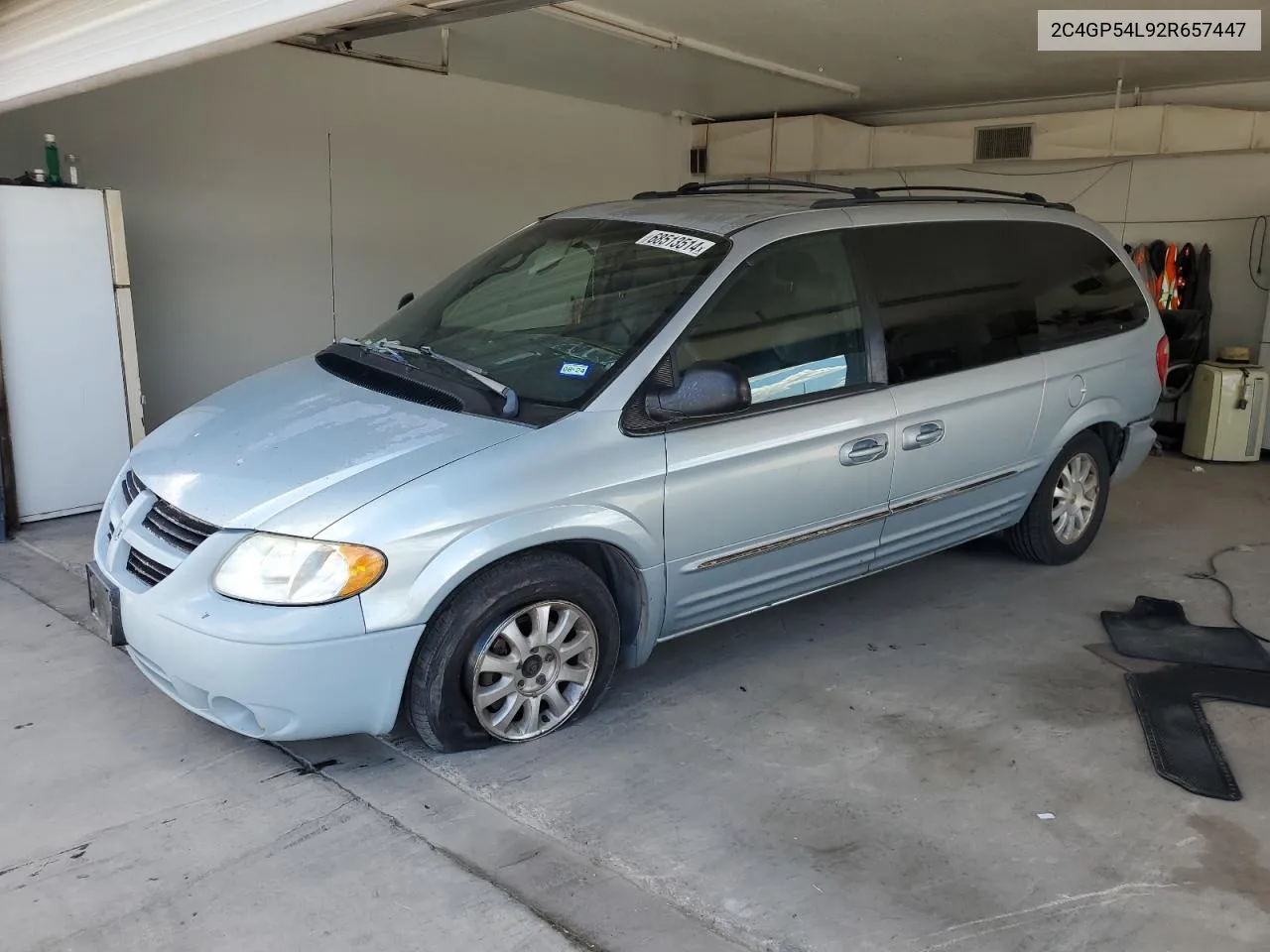 2002 Chrysler Town & Country Lxi VIN: 2C4GP54L92R657447 Lot: 68513514