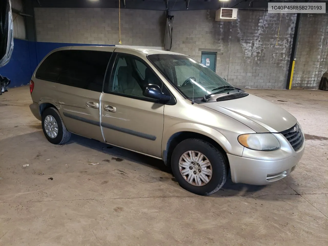 2005 Chrysler Town & Country VIN: 1C4GP45R85B270193 Lot: 56487494