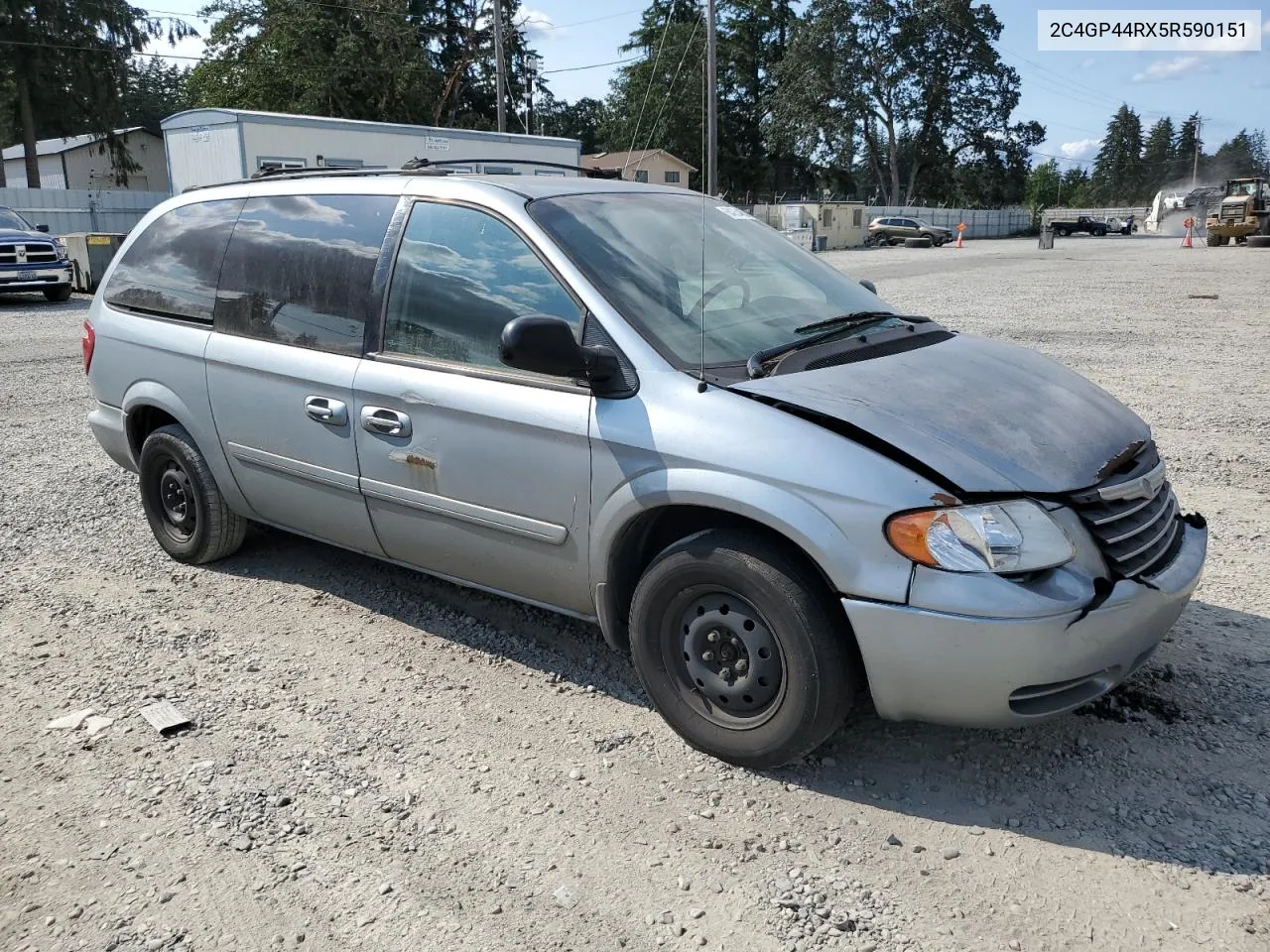 2005 Chrysler Town & Country Lx VIN: 2C4GP44RX5R590151 Lot: 64264804