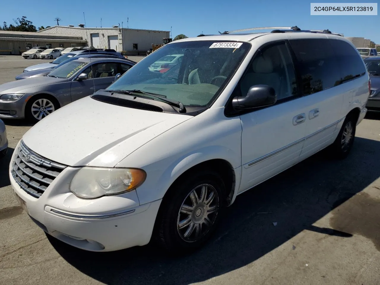 2005 Chrysler Town & Country Limited VIN: 2C4GP64LX5R123819 Lot: 67973334