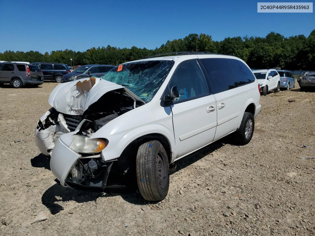 2005 Chrysler Town & Country Lx VIN: 2C4GP44R95R435963 Lot: 70632814