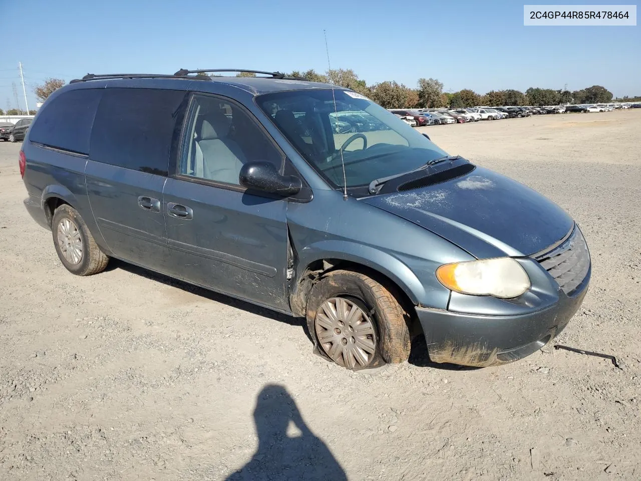 2005 Chrysler Town & Country Lx VIN: 2C4GP44R85R478464 Lot: 75945984