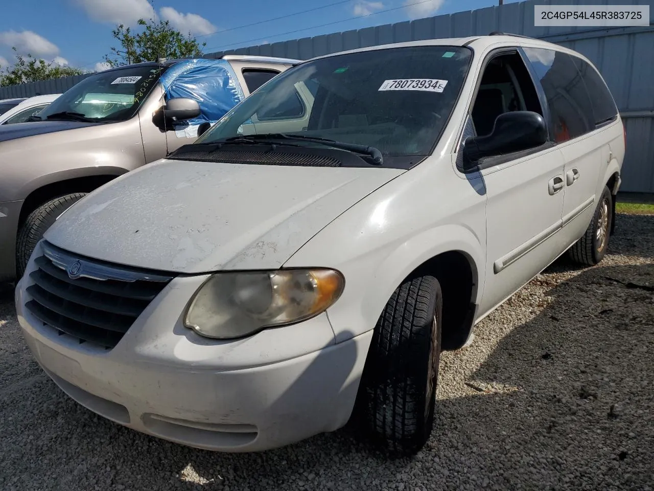 2005 Chrysler Town & Country Touring VIN: 2C4GP54L45R383725 Lot: 78073934