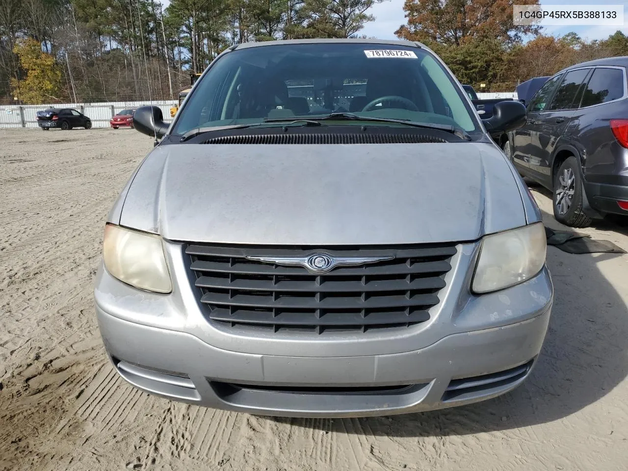 2005 Chrysler Town & Country VIN: 1C4GP45RX5B388133 Lot: 78796724