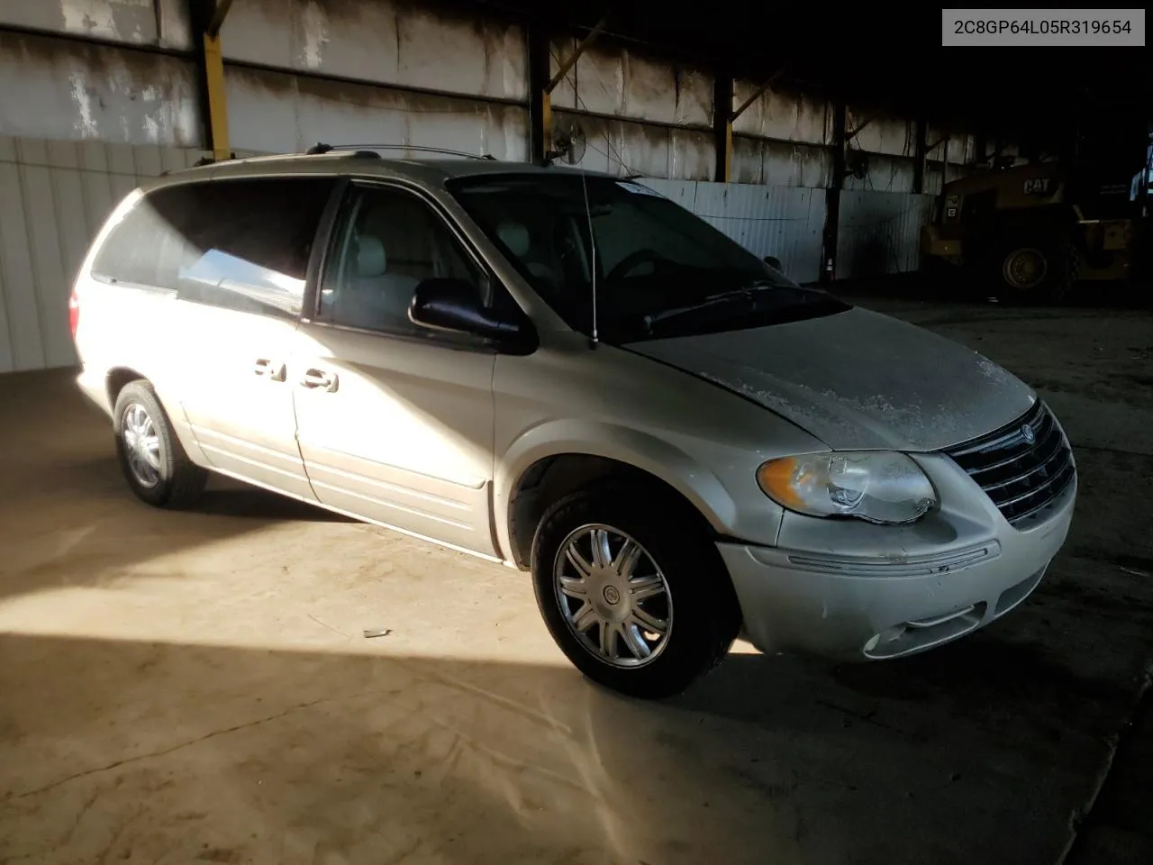 2005 Chrysler Town & Country Limited VIN: 2C8GP64L05R319654 Lot: 79475224