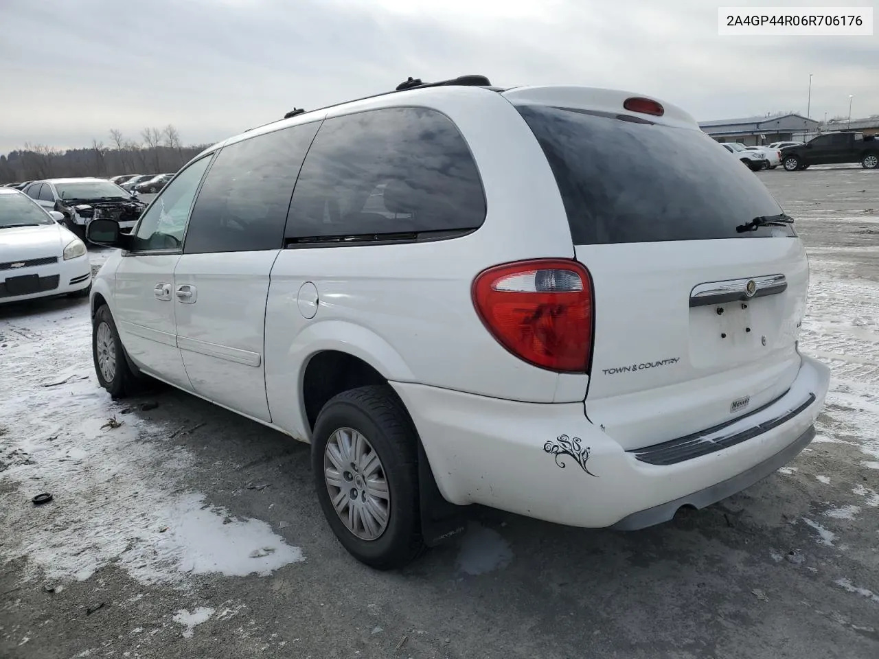 2006 Chrysler Town & Country Lx VIN: 2A4GP44R06R706176 Lot: 38268344