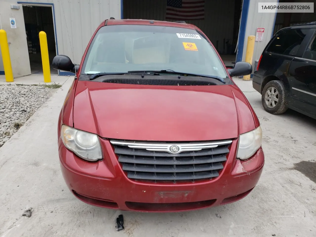 1A4GP44R86B752806 2006 Chrysler Town & Country Lx