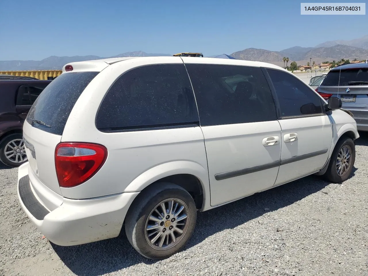 2006 Chrysler Town & Country VIN: 1A4GP45R16B704031 Lot: 61756814