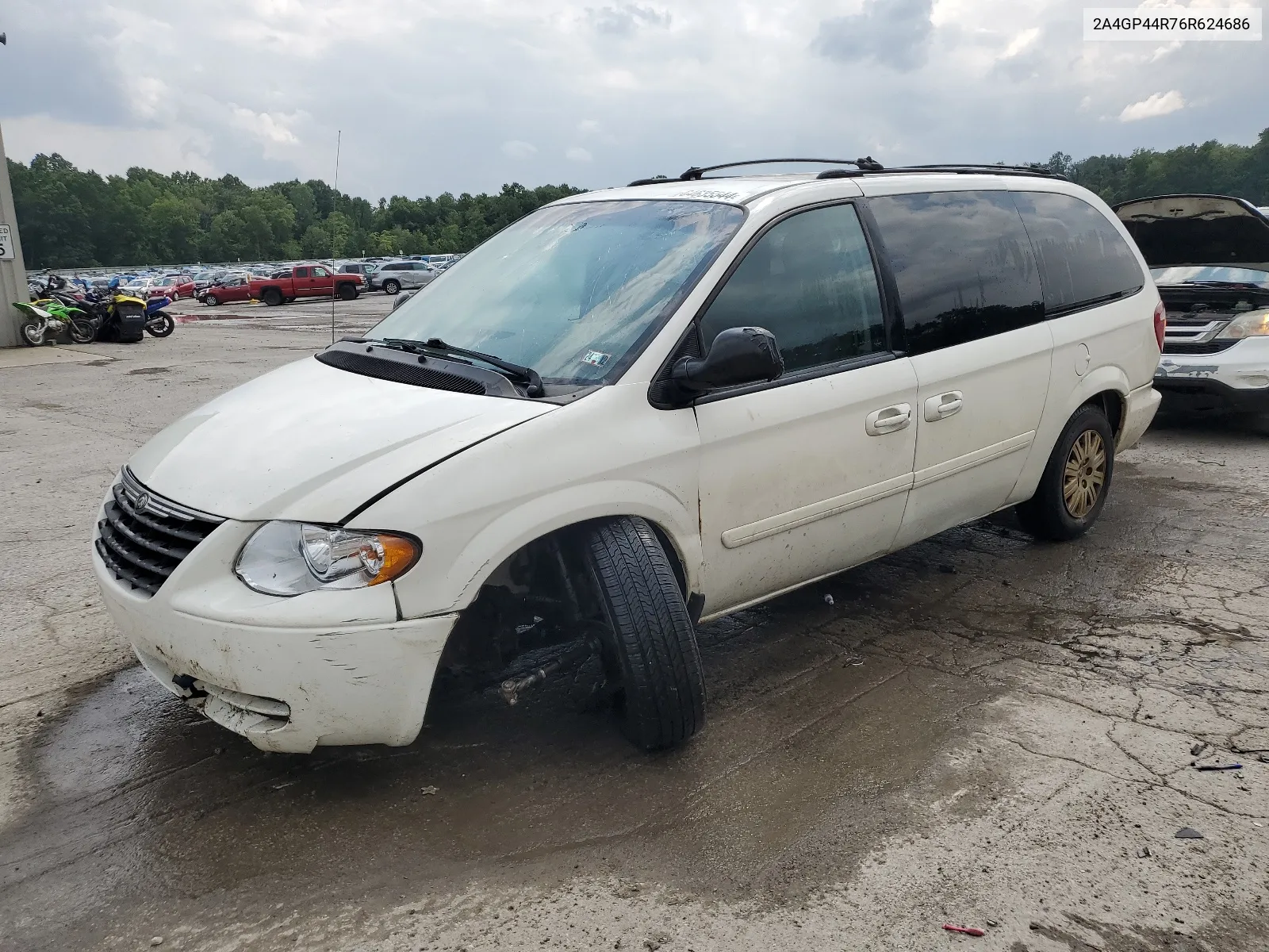 2006 Chrysler Town & Country Lx VIN: 2A4GP44R76R624686 Lot: 64635544