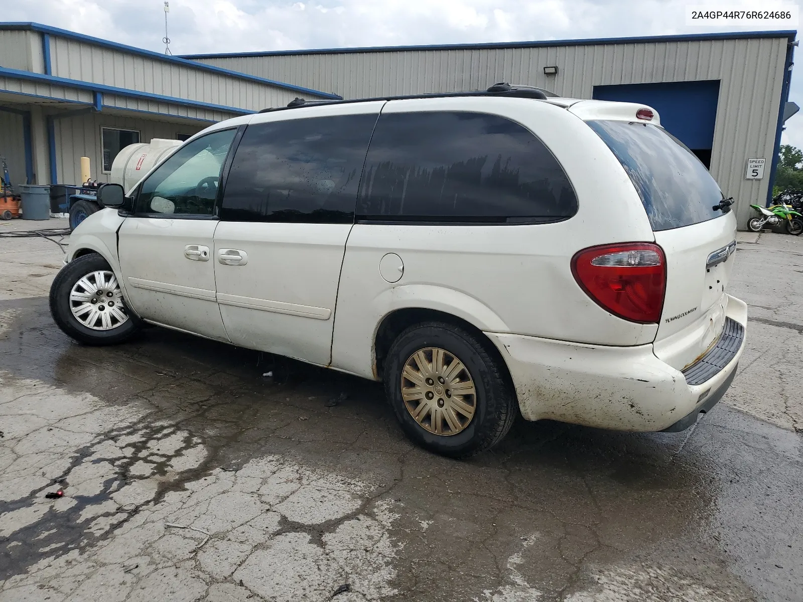 2006 Chrysler Town & Country Lx VIN: 2A4GP44R76R624686 Lot: 64635544