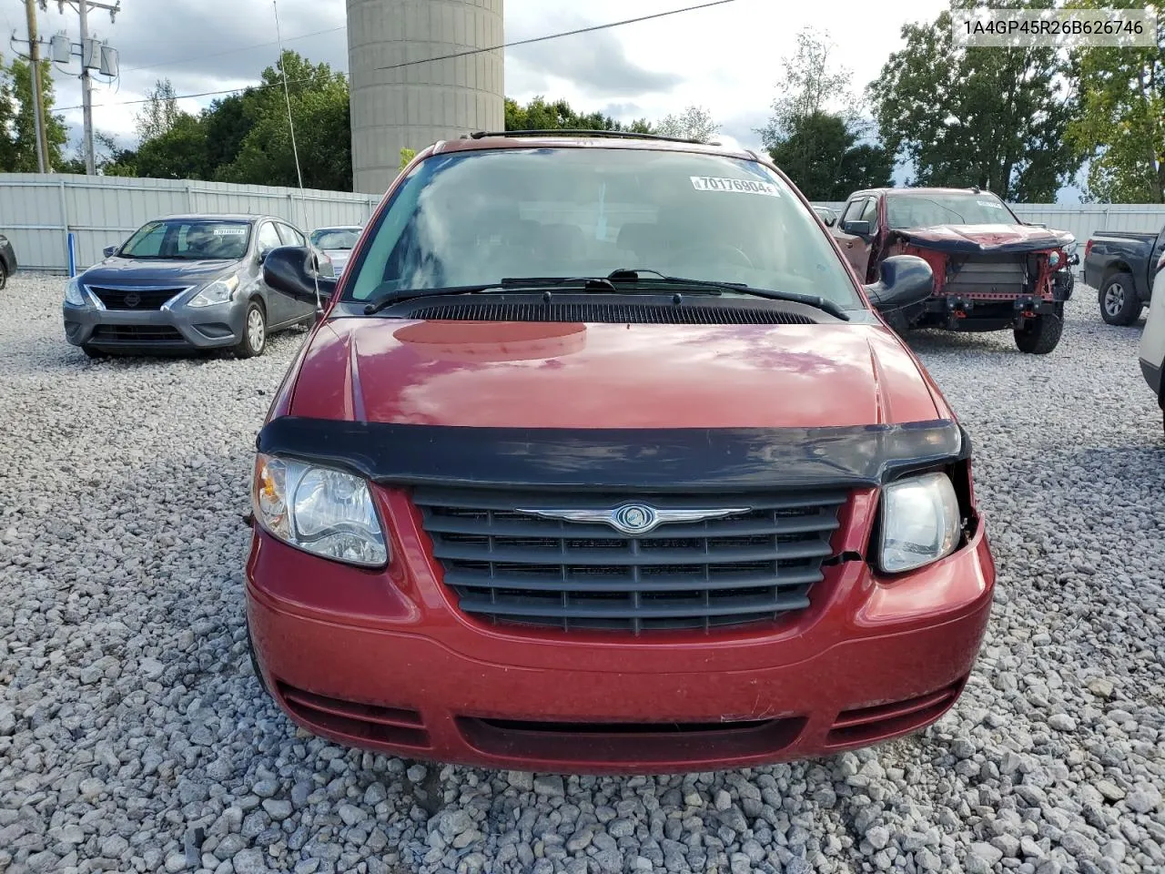 2006 Chrysler Town & Country VIN: 1A4GP45R26B626746 Lot: 70176904