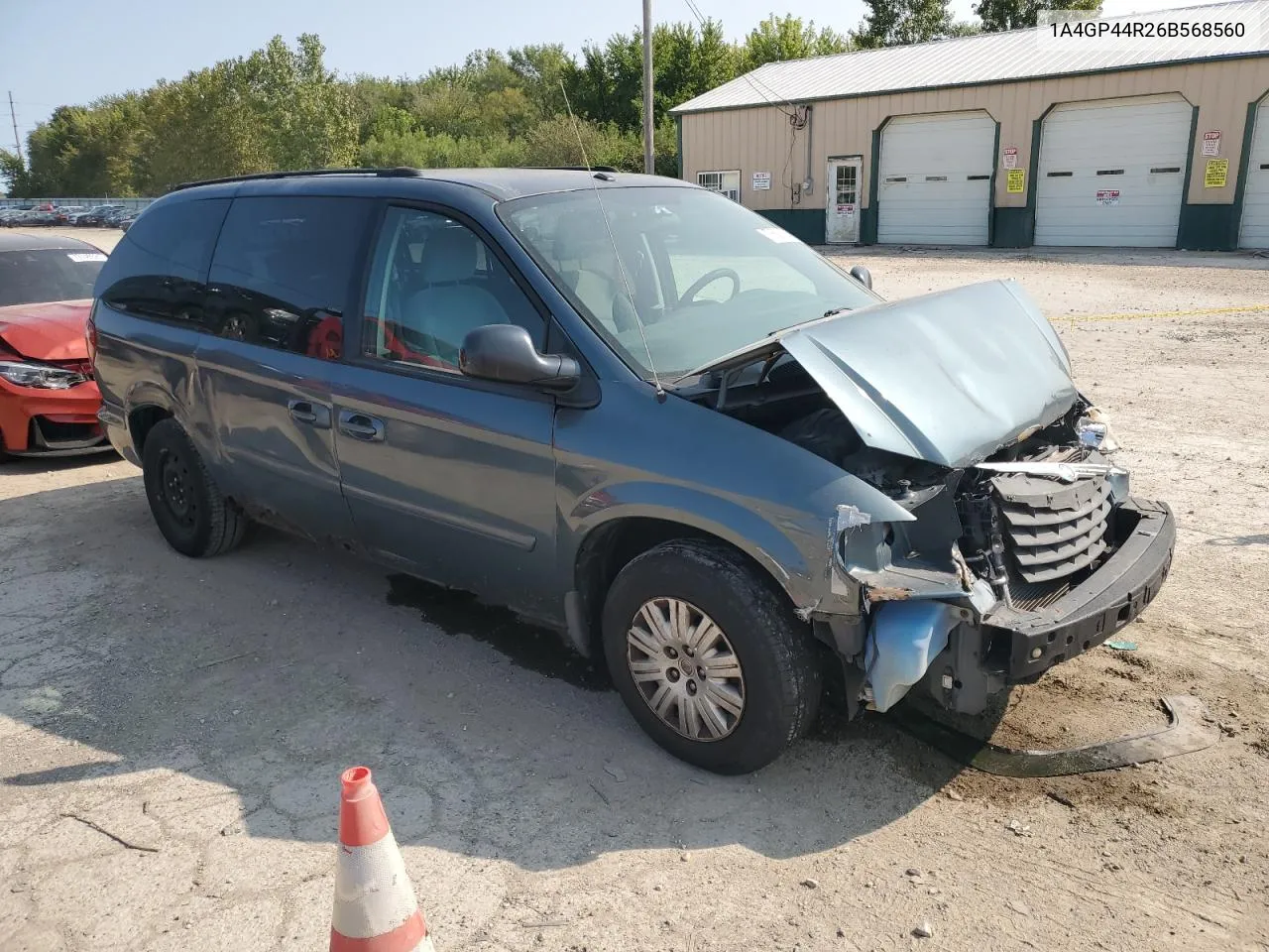 2006 Chrysler Town & Country Lx VIN: 1A4GP44R26B568560 Lot: 70609934