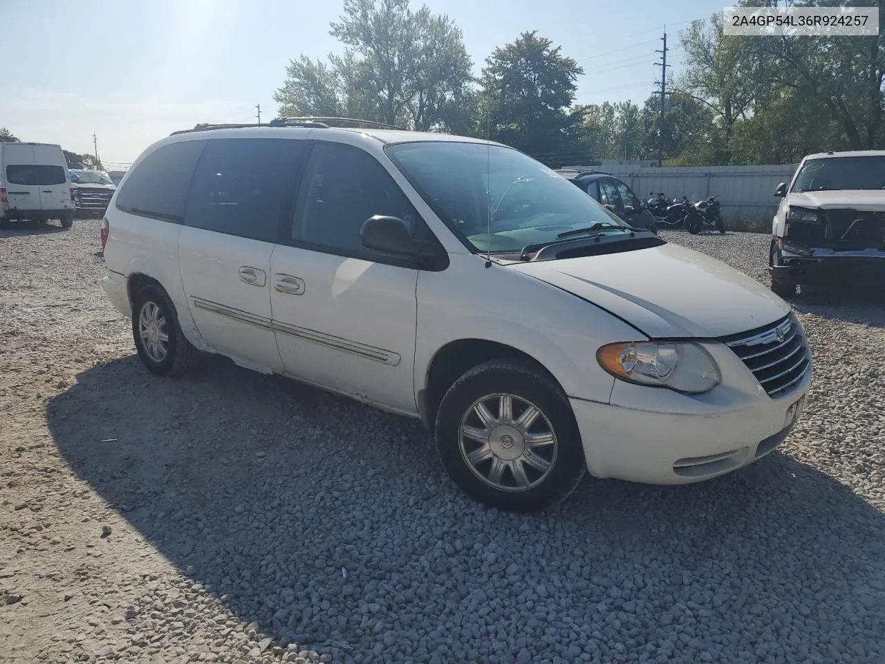 2006 Chrysler Town & Country Touring VIN: 2A4GP54L36R924257 Lot: 70743884