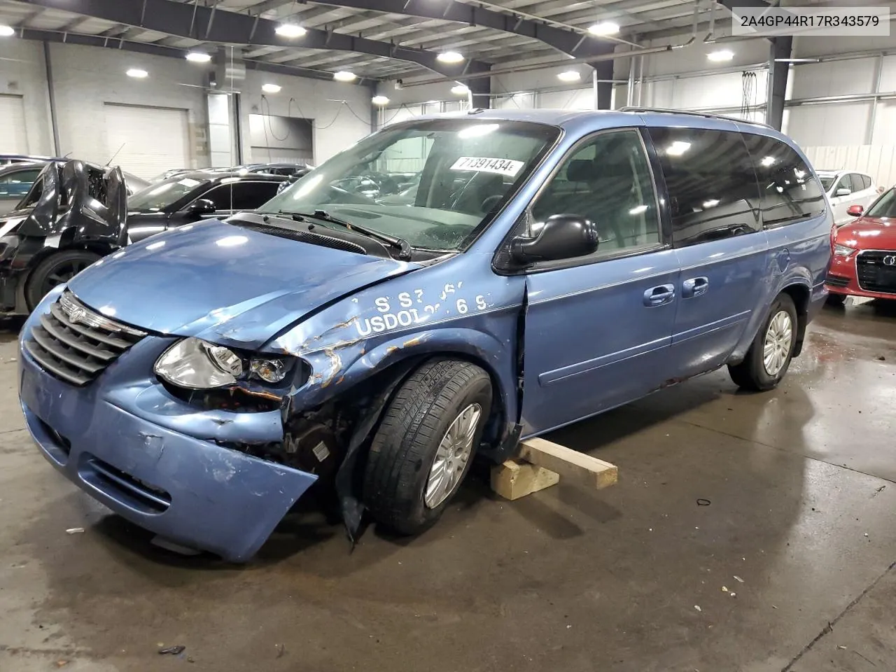 2A4GP44R17R343579 2007 Chrysler Town & Country Lx