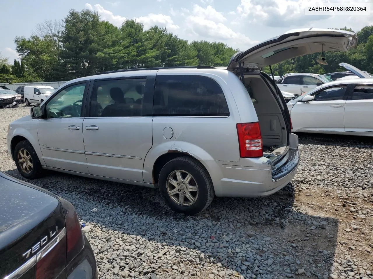 2008 Chrysler Town & Country Touring VIN: 2A8HR54P68R820364 Lot: 61883574