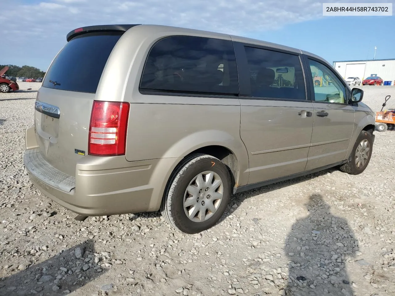 2008 Chrysler Town & Country Lx VIN: 2A8HR44H58R743702 Lot: 73939584