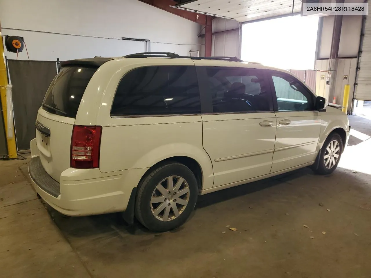 2008 Chrysler Town & Country Touring VIN: 2A8HR54P28R118428 Lot: 75910344