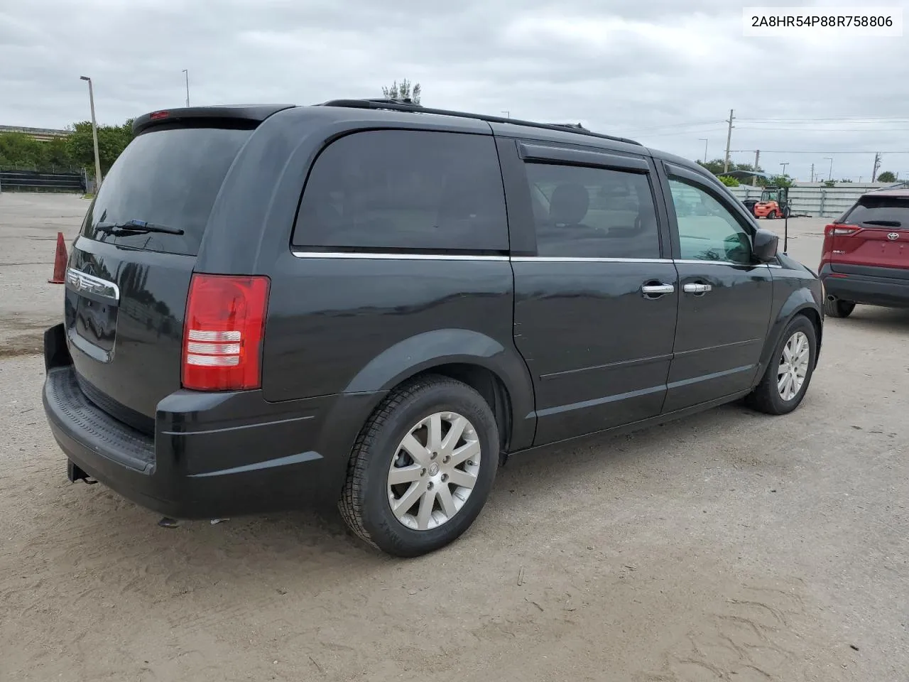 2008 Chrysler Town & Country Touring VIN: 2A8HR54P88R758806 Lot: 77094894