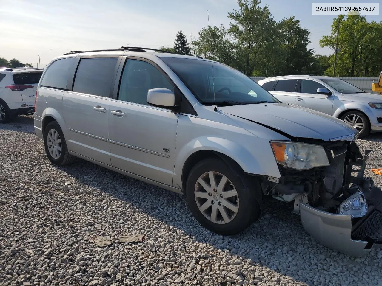 2A8HR54139R657637 2009 Chrysler Town & Country Touring