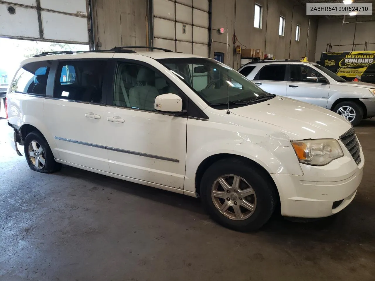 2009 Chrysler Town & Country Touring VIN: 2A8HR54199R624710 Lot: 67397304