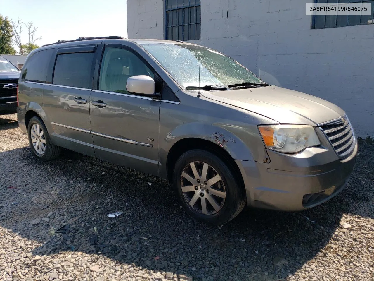 2A8HR54199R646075 2009 Chrysler Town & Country Touring