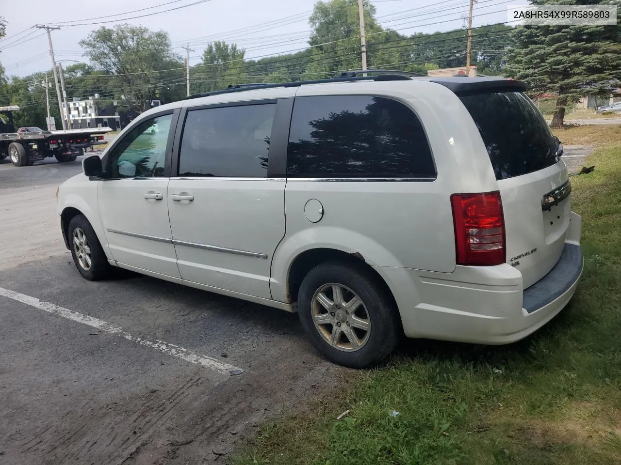 2009 Chrysler Town & Country Touring VIN: 2A8HR54X99R589803 Lot: 72092944