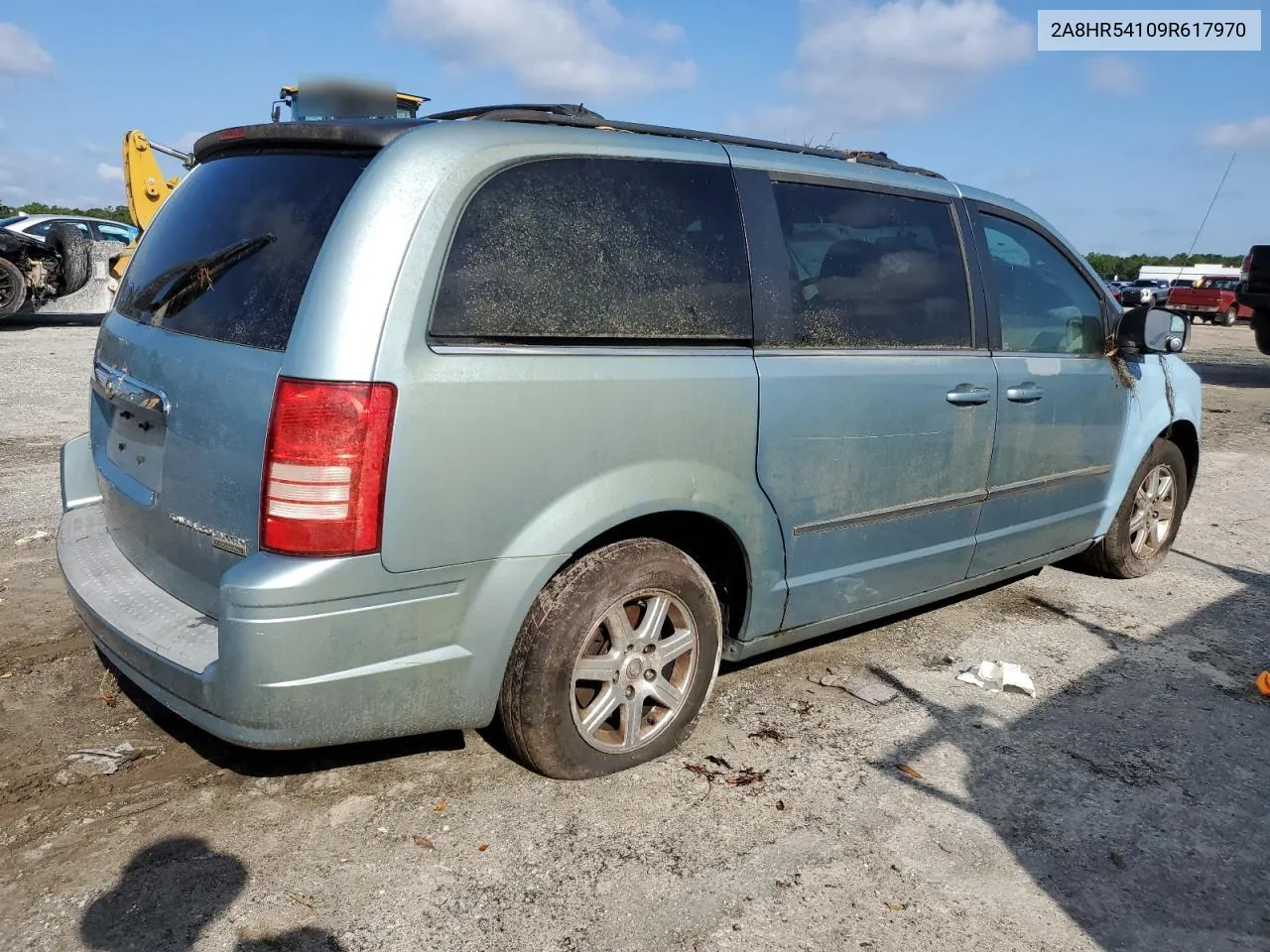 2009 Chrysler Town & Country Touring VIN: 2A8HR54109R617970 Lot: 72179264