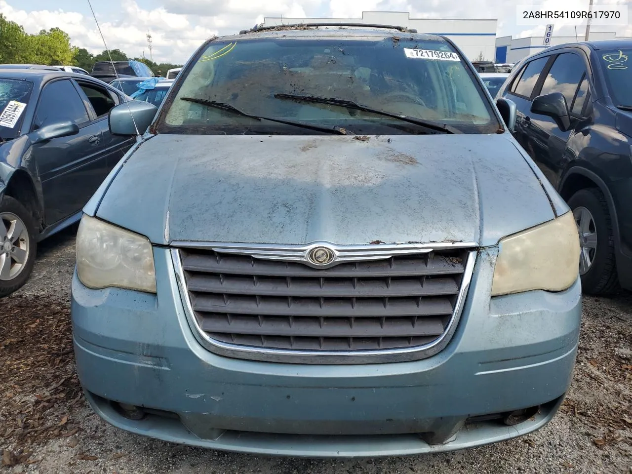 2009 Chrysler Town & Country Touring VIN: 2A8HR54109R617970 Lot: 72179264