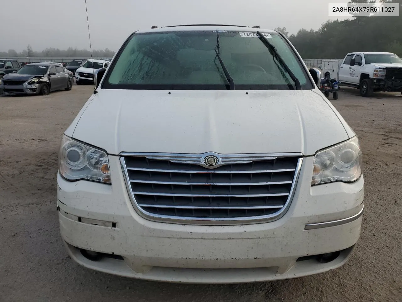 2009 Chrysler Town & Country Limited VIN: 2A8HR64X79R611027 Lot: 72423294