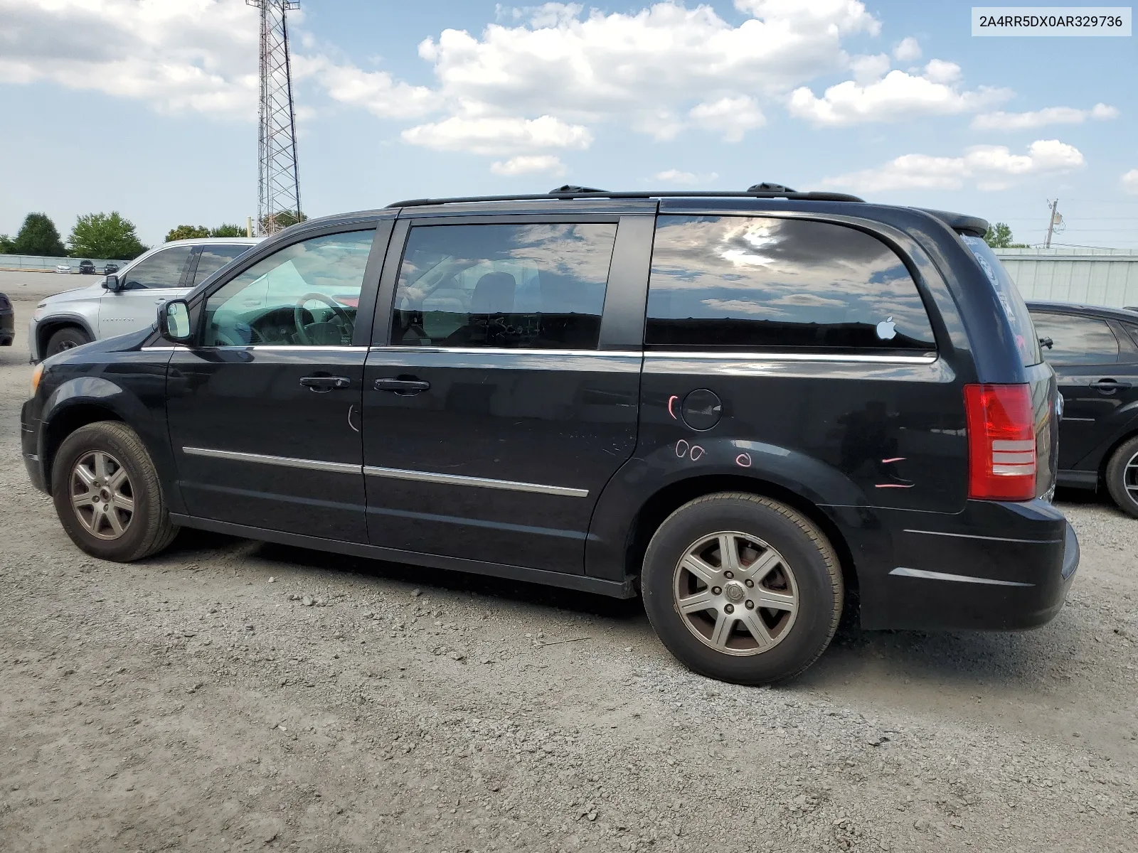 2010 Chrysler Town & Country Touring VIN: 2A4RR5DX0AR329736 Lot: 63601194