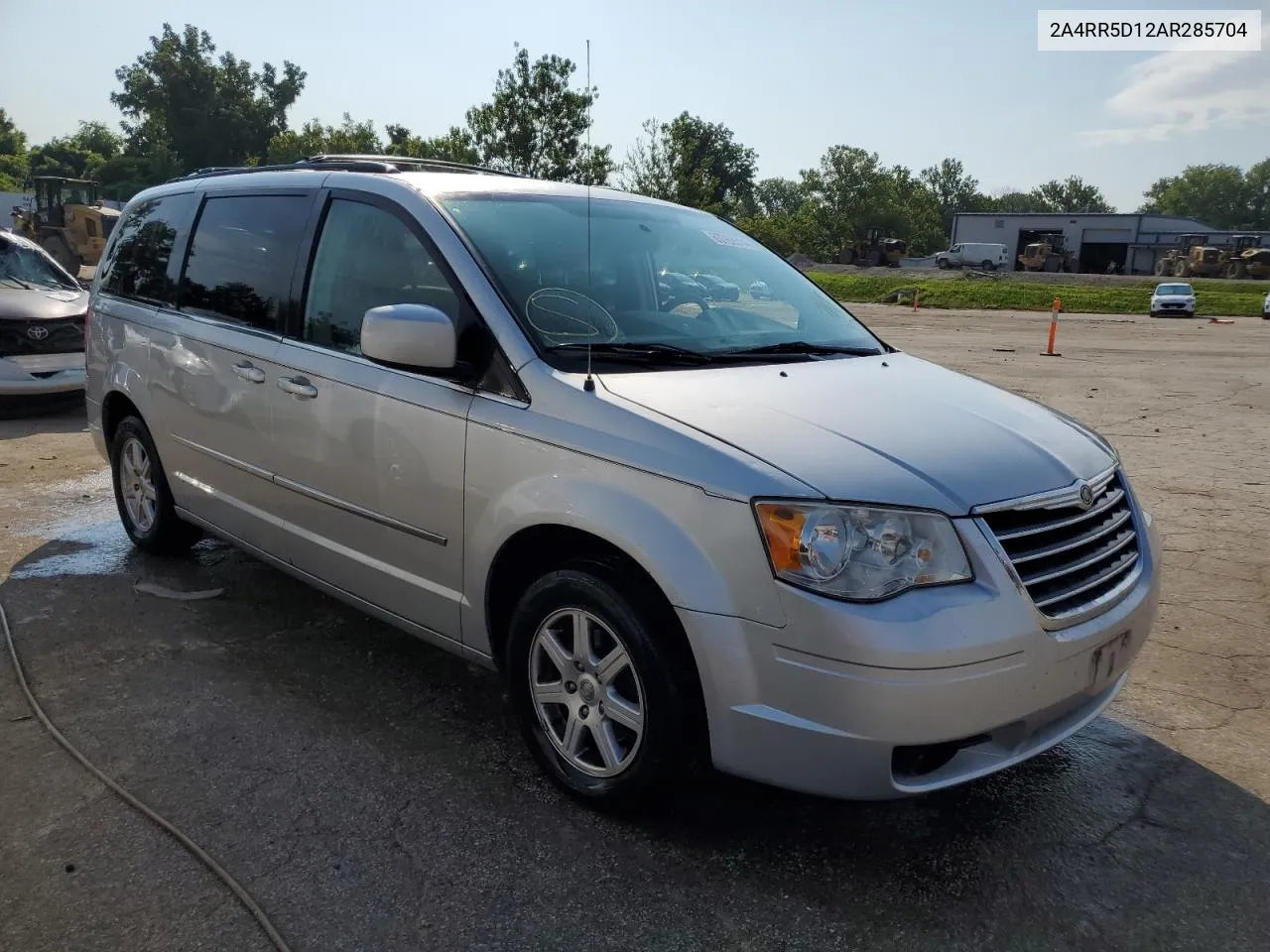 2010 Chrysler Town & Country Touring VIN: 2A4RR5D12AR285704 Lot: 63769314