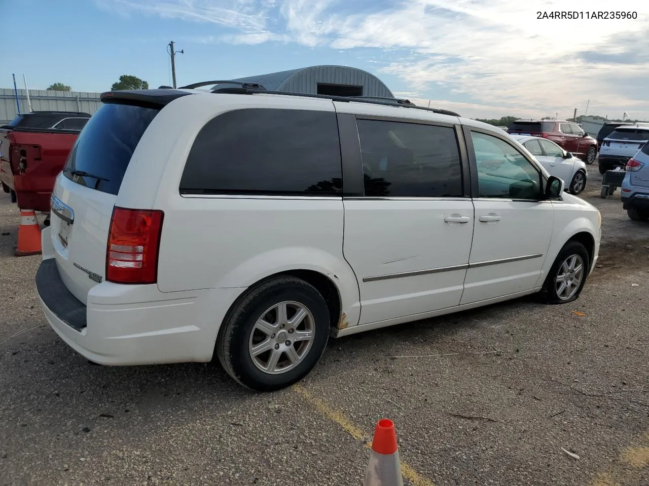 2010 Chrysler Town & Country Touring VIN: 2A4RR5D11AR235960 Lot: 70003074