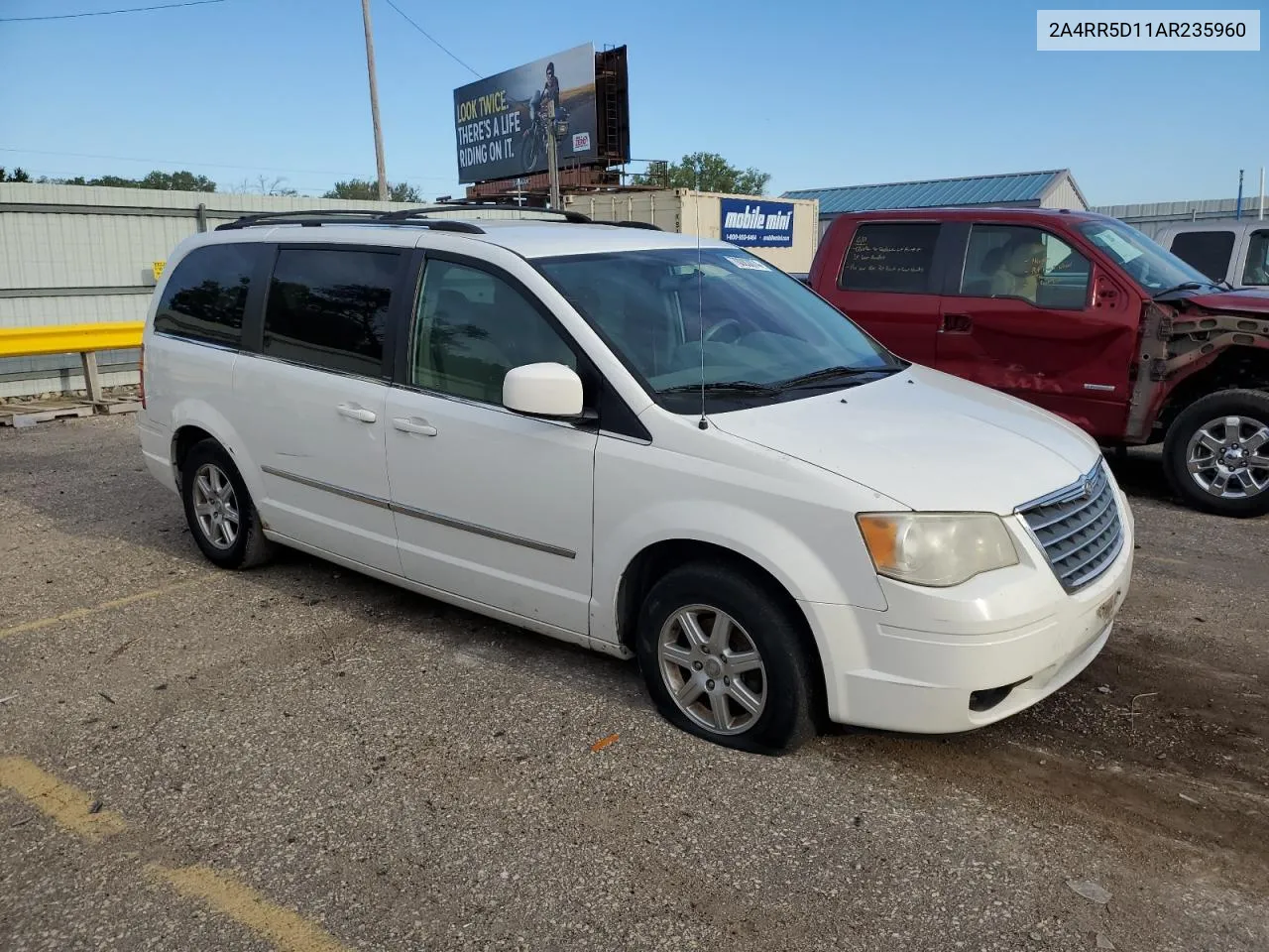 2010 Chrysler Town & Country Touring VIN: 2A4RR5D11AR235960 Lot: 70003074