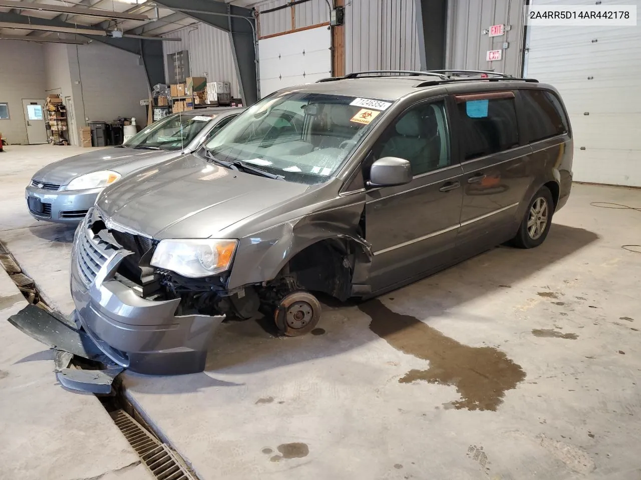 2010 Chrysler Town & Country Touring VIN: 2A4RR5D14AR442178 Lot: 71246354