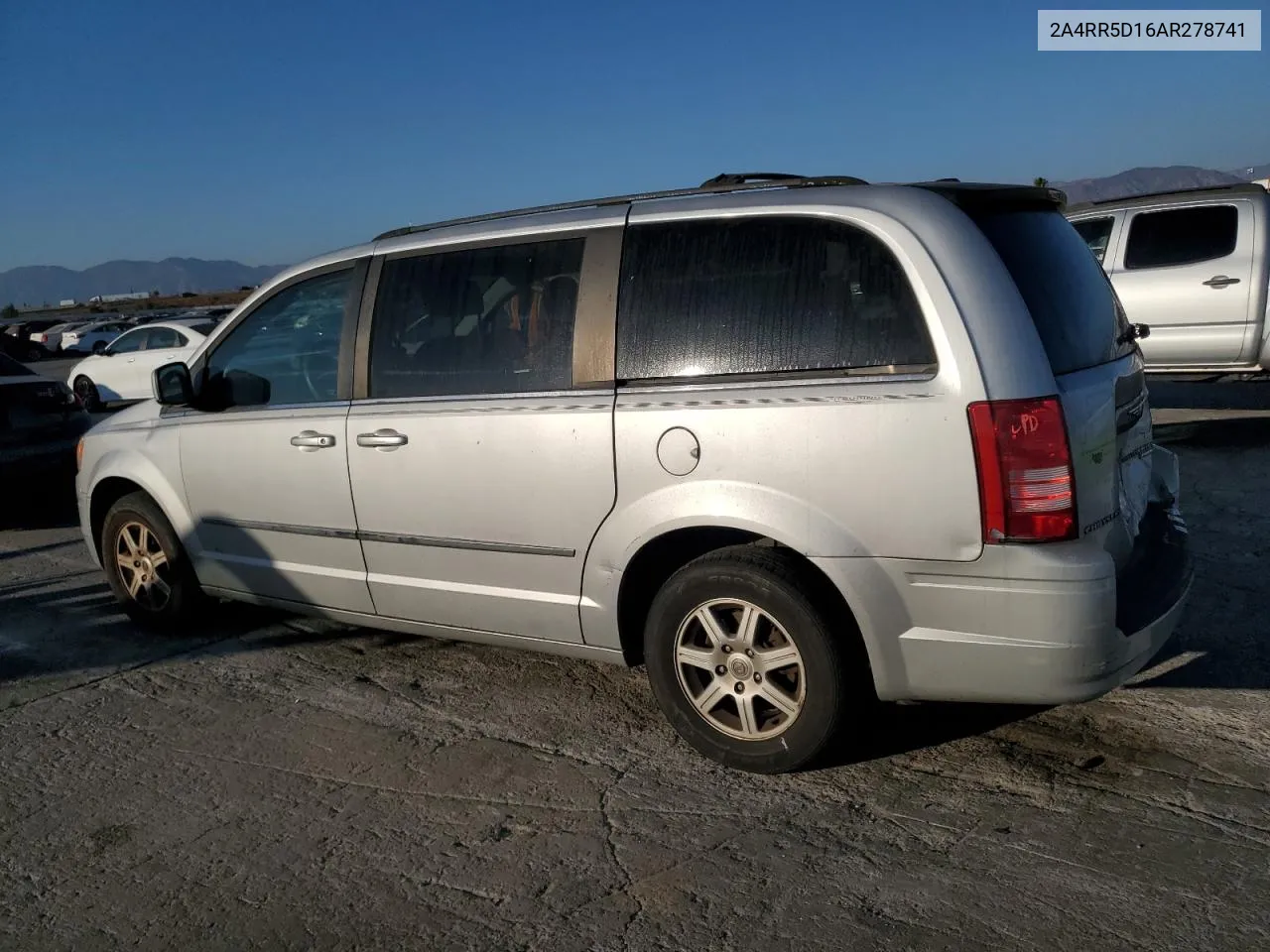 2A4RR5D16AR278741 2010 Chrysler Town & Country Touring