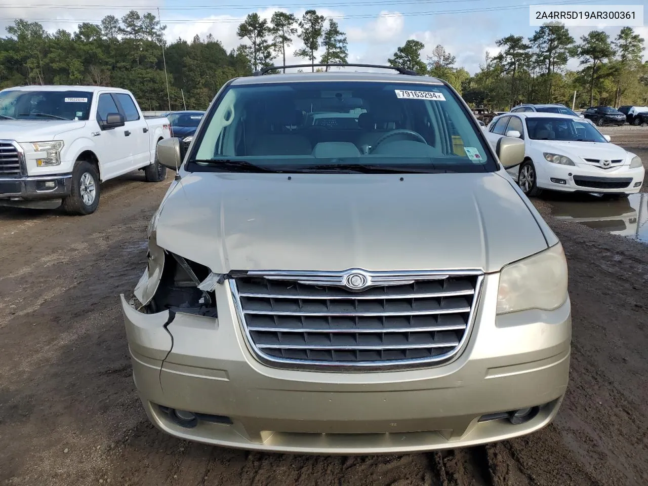 2010 Chrysler Town & Country Touring VIN: 2A4RR5D19AR300361 Lot: 79163294