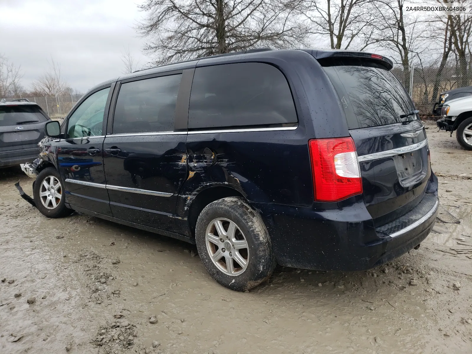 2011 Chrysler Town & Country Touring VIN: 2A4RR5DGXBR604806 Lot: 37589454