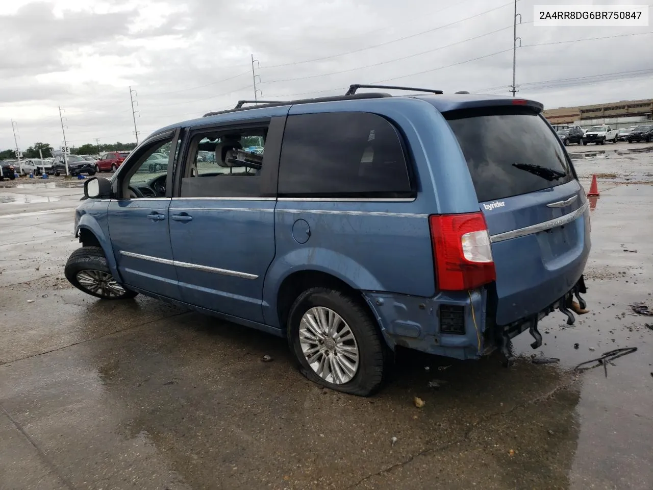 2011 Chrysler Town & Country Touring L VIN: 2A4RR8DG6BR750847 Lot: 59064164