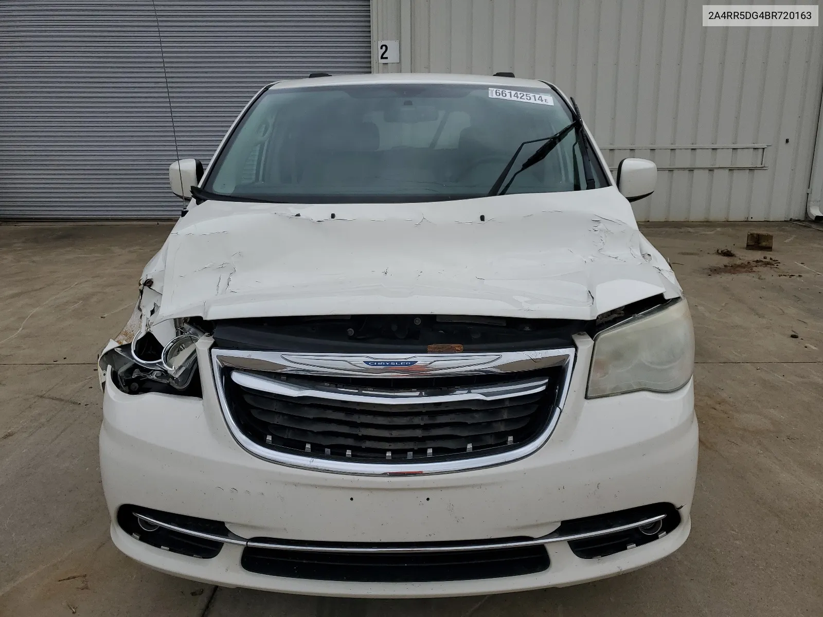 2A4RR5DG4BR720163 2011 Chrysler Town & Country Touring