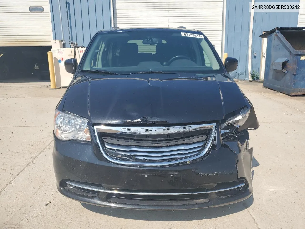 2A4RR8DG5BR500242 2011 Chrysler Town & Country Touring L