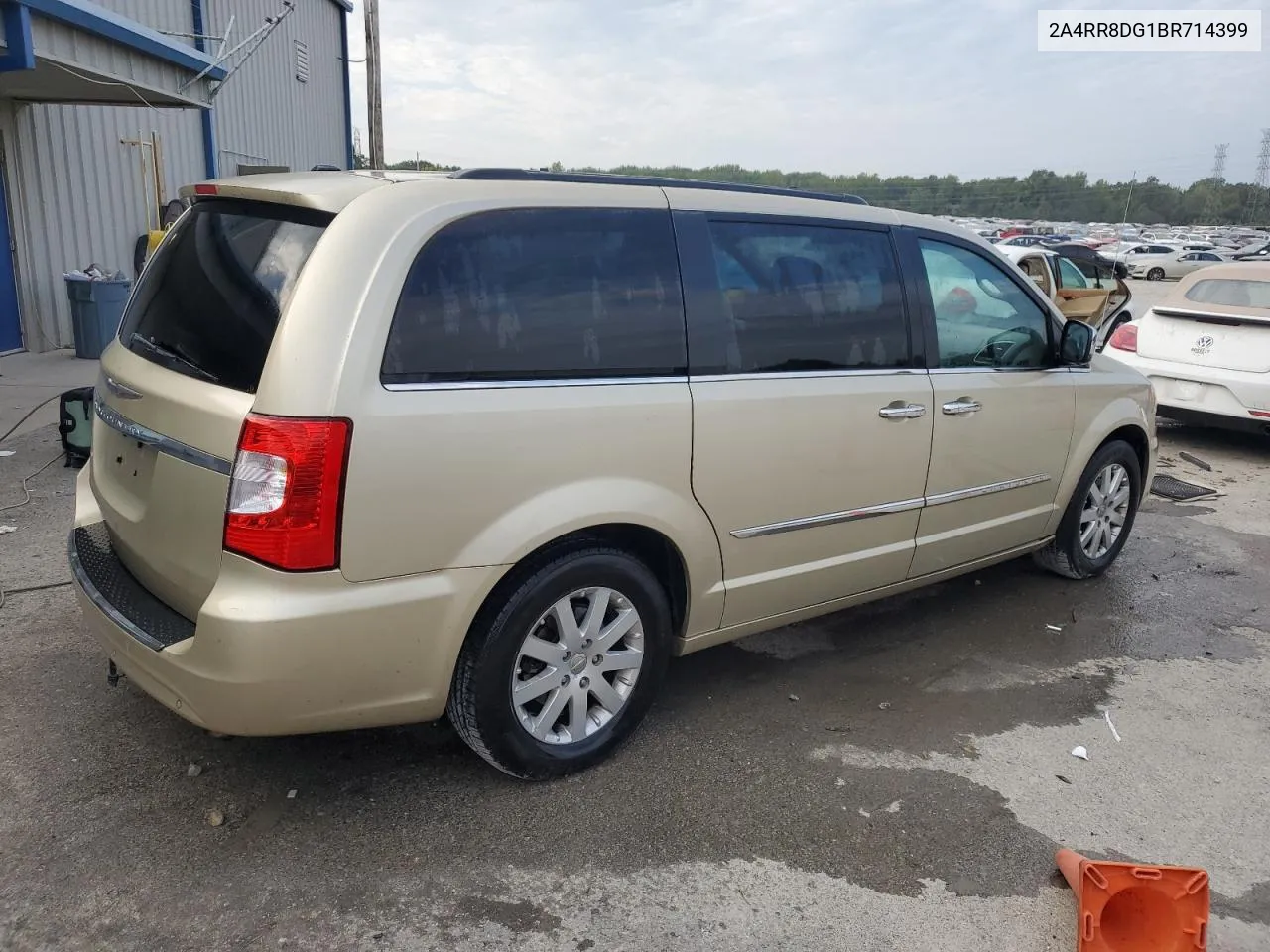 2011 Chrysler Town & Country Touring L VIN: 2A4RR8DG1BR714399 Lot: 68544344