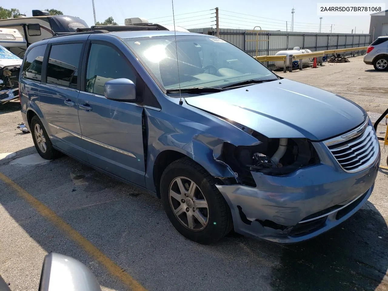 2A4RR5DG7BR781068 2011 Chrysler Town & Country Touring