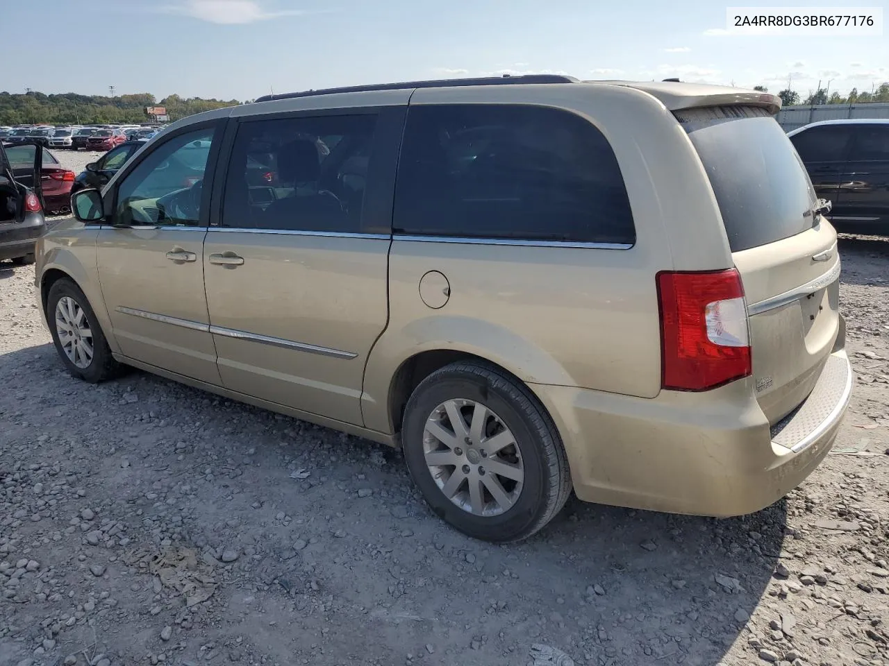 2011 Chrysler Town & Country Touring L VIN: 2A4RR8DG3BR677176 Lot: 71776104