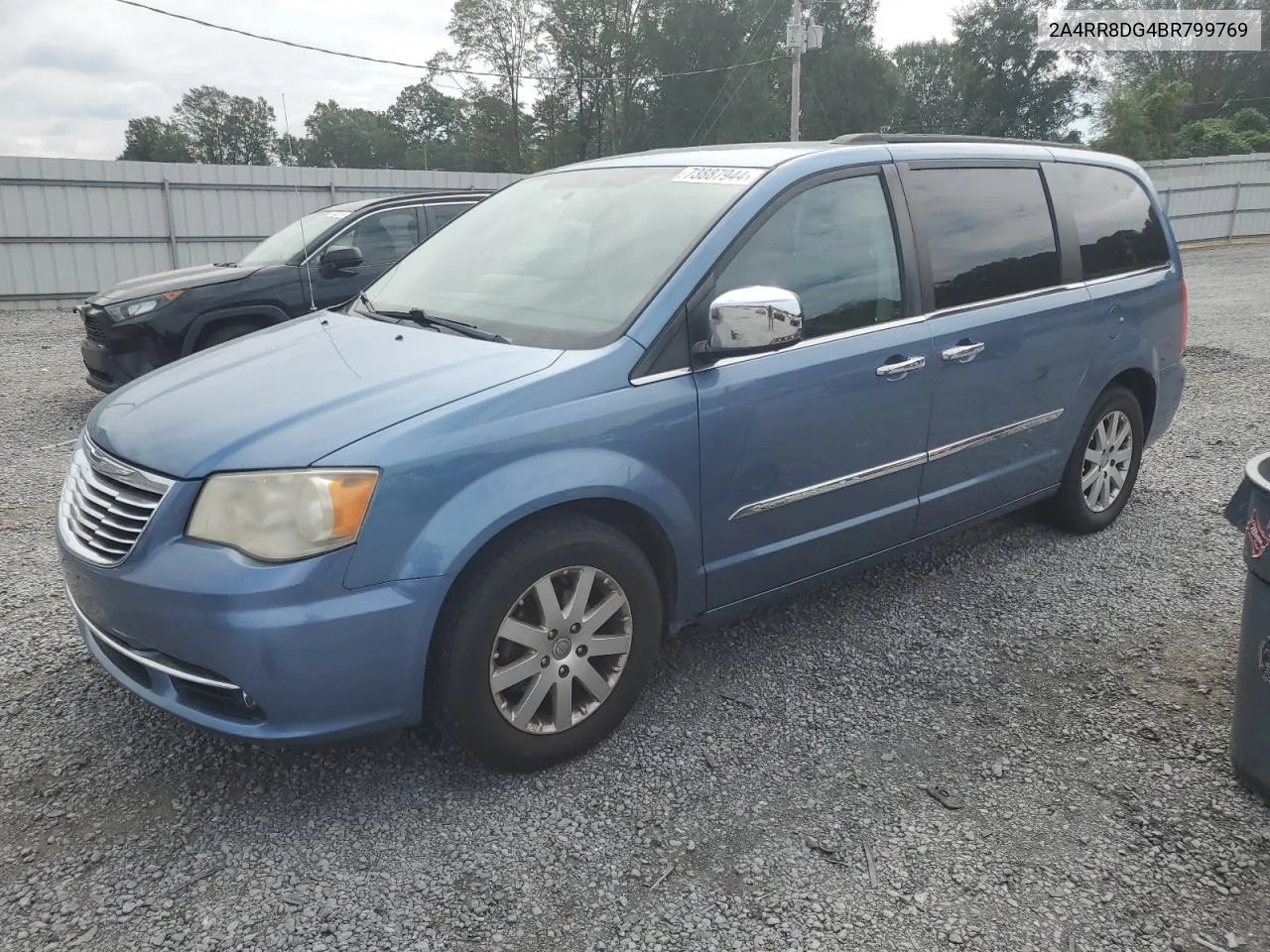 2011 Chrysler Town & Country Touring L VIN: 2A4RR8DG4BR799769 Lot: 73887944