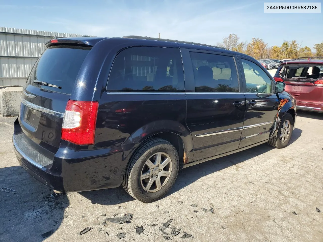 2011 Chrysler Town & Country Touring VIN: 2A4RR5DG0BR682186 Lot: 78279354