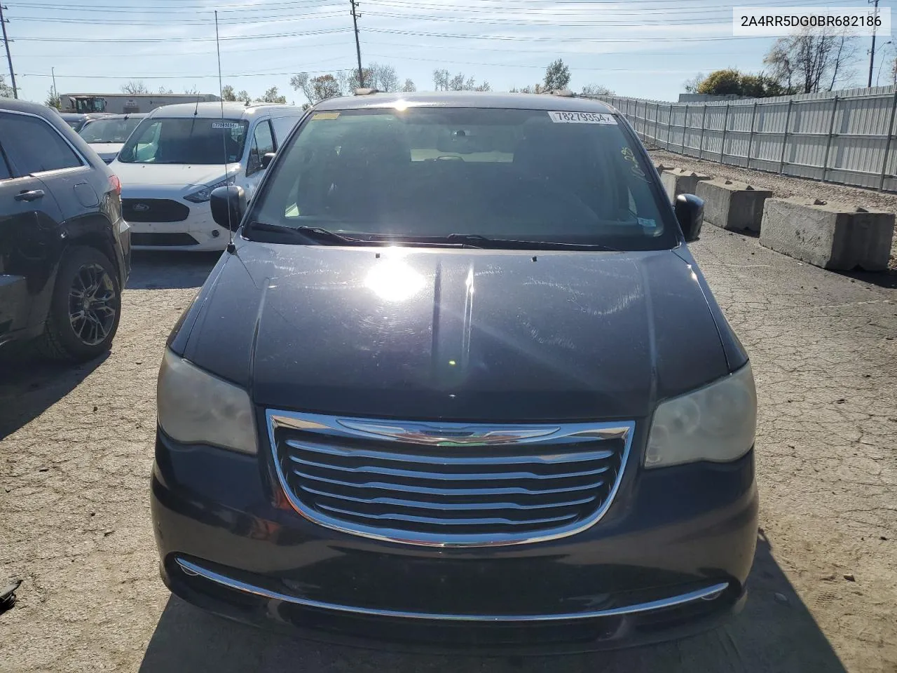 2011 Chrysler Town & Country Touring VIN: 2A4RR5DG0BR682186 Lot: 78279354