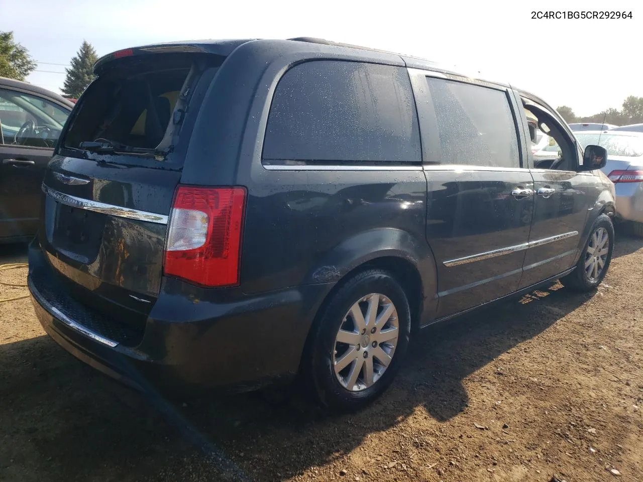 2C4RC1BG5CR292964 2012 Chrysler Town & Country Touring