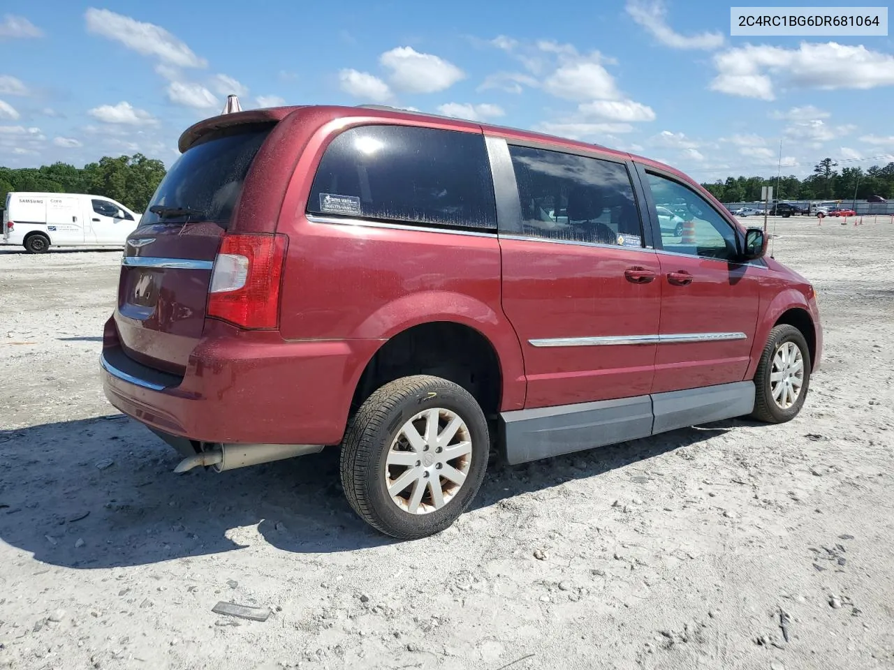 2C4RC1BG6DR681064 2013 Chrysler Town & Country Touring