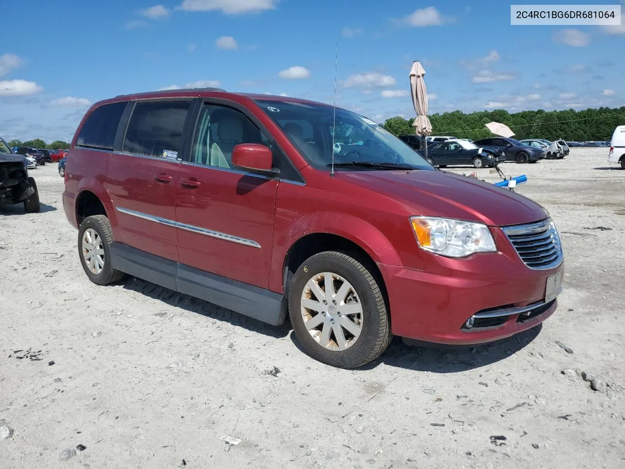 2013 Chrysler Town & Country Touring VIN: 2C4RC1BG6DR681064 Lot: 55297884