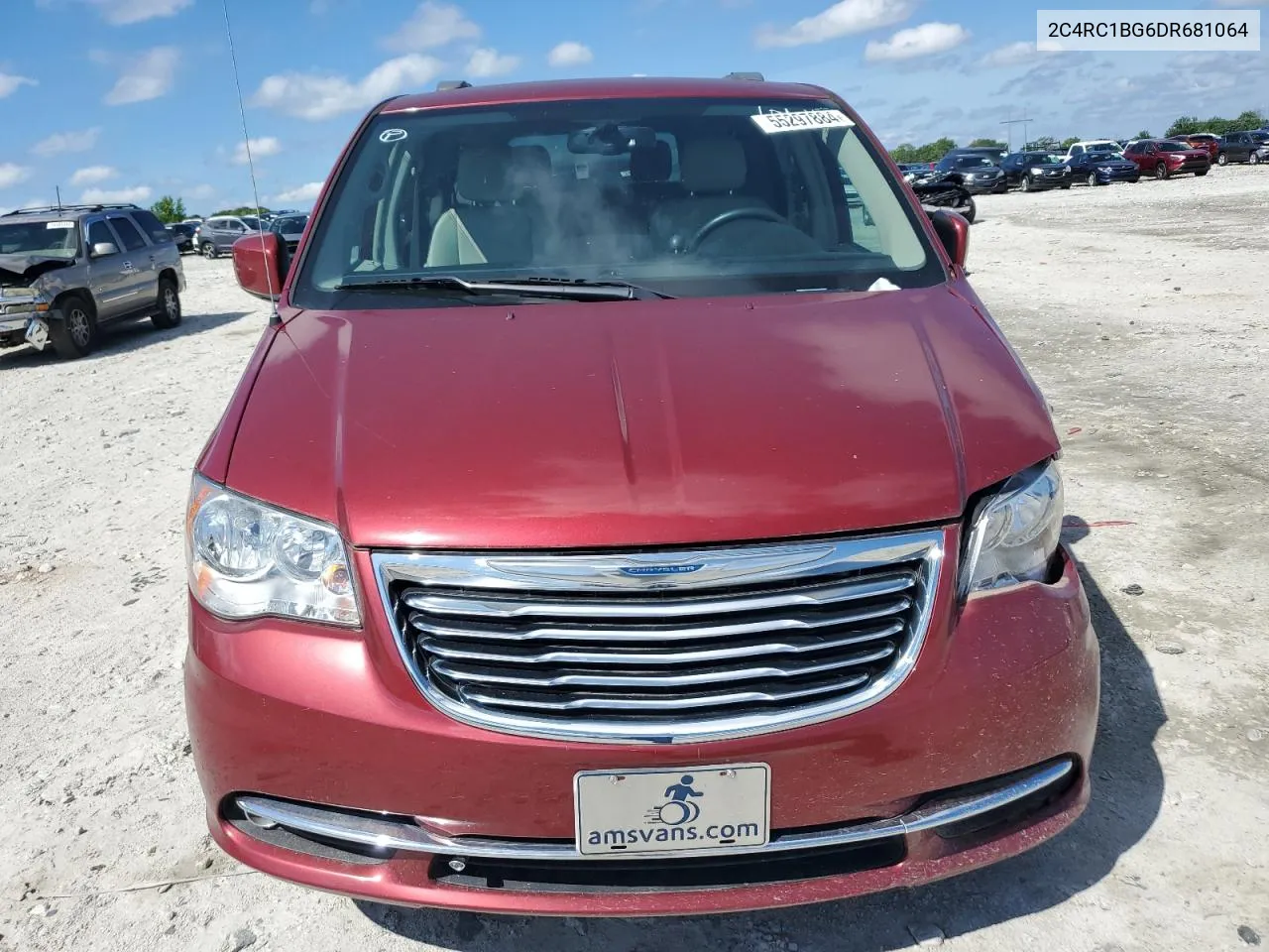 2C4RC1BG6DR681064 2013 Chrysler Town & Country Touring